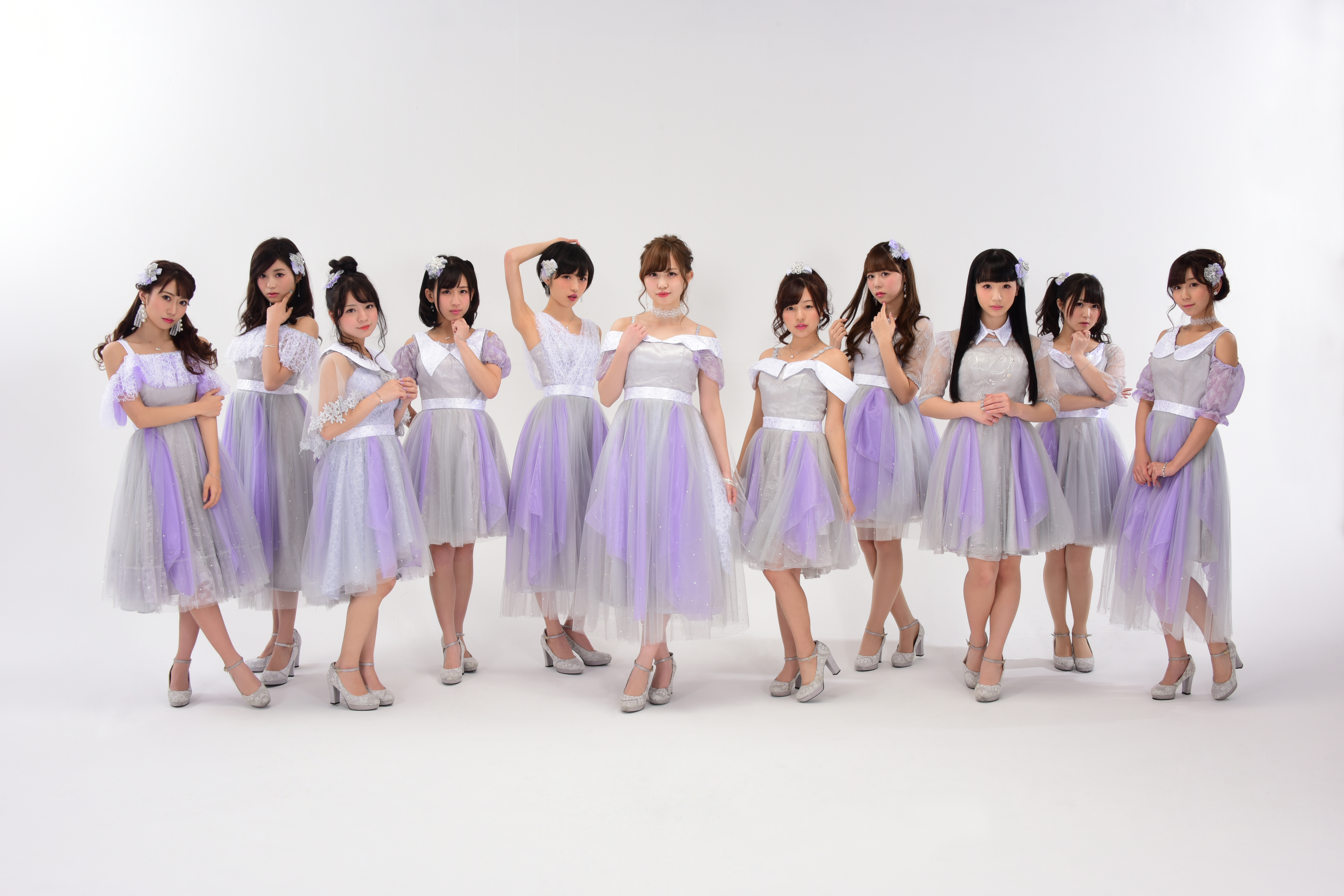 0131LinQアー写メイン(暫定)